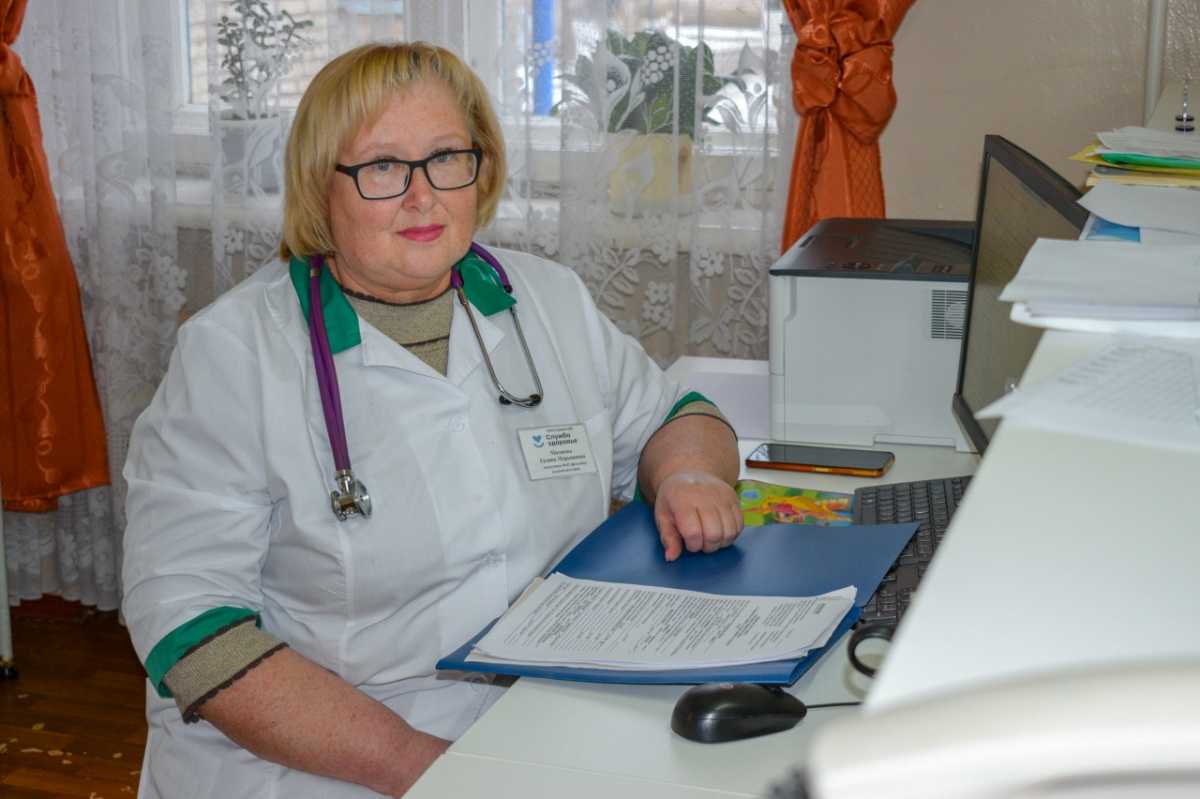 Фельдшер в совершенстве владеет всеми видами неотложной помощи и медицинских манипуляций.