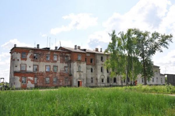 Центр досуга в посёлке Краснофарфорный в Чудовском районе получит 10 млн рублей на реконструкцию