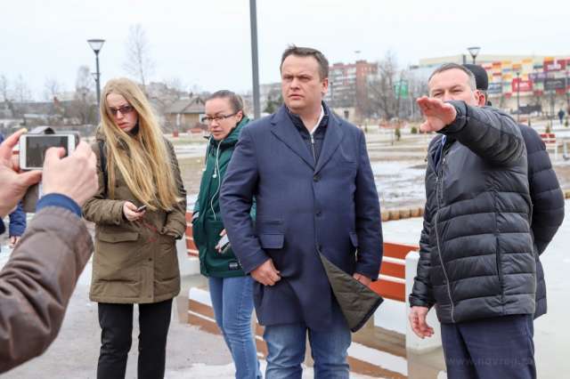 25 марта Андрей Никитин и Сергей Бусурин проверили ход благоустройства в Великом Новгороде.