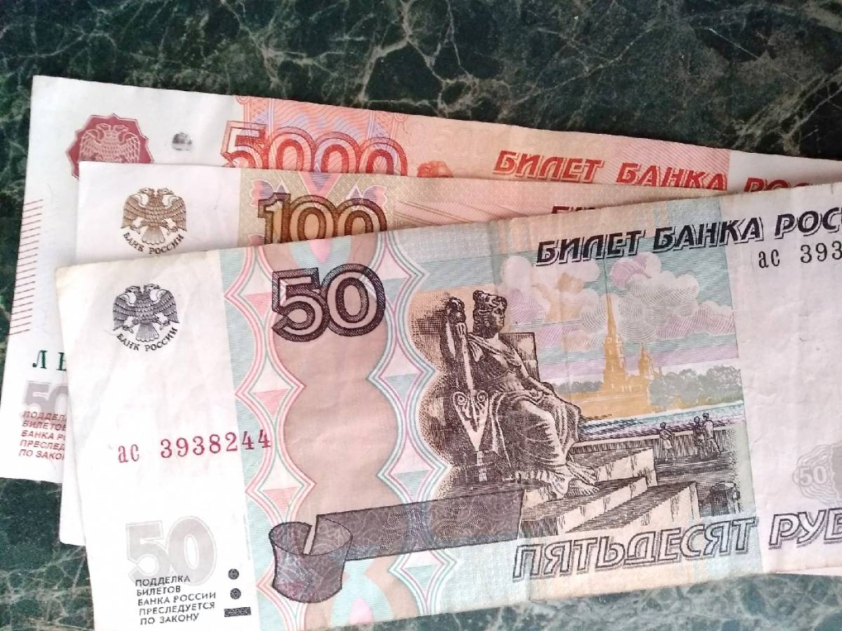 За период злостного уклонения от уплаты алиментов долг новгородца составил около 2 млн рублей.