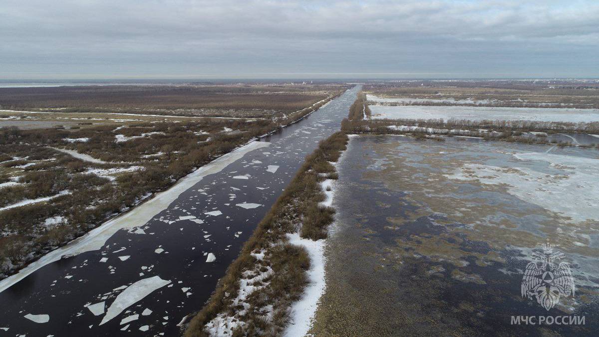 Выход на лёд водоёмов Новгородской области запрещён с 25 марта.