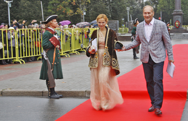 Елена Захарова и Евгений Сидихин впервые в Великом Новгороде Фото Ольги ЛИХАНОВОЙ