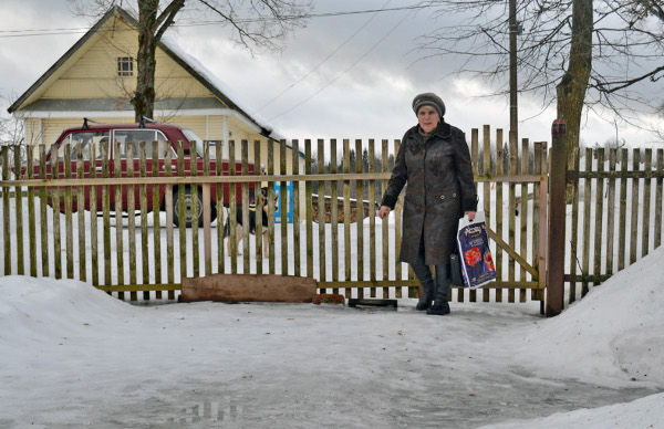 Почтальон Зинаида Ивановна Максимова — самый главный человек в деревне
