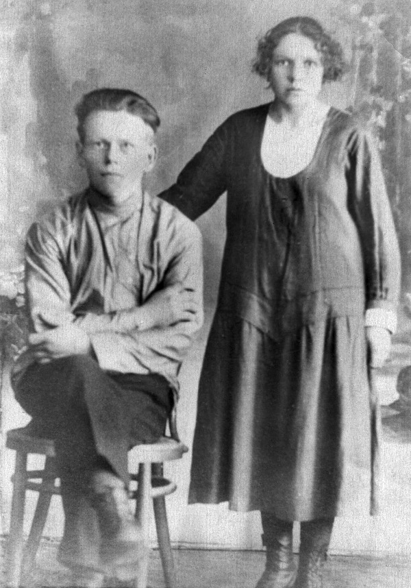 Родители Аллы Михайловой – Алексей и Антонина Калмыковы. 1930-е гг.