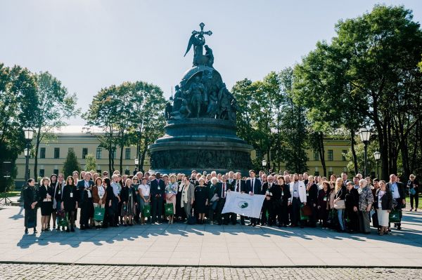 В Великий Новгород приехали международные члены ИКОМОС из 10 стран, а также более 200 членов ИКОМОС и экспертов из 20 регионов России