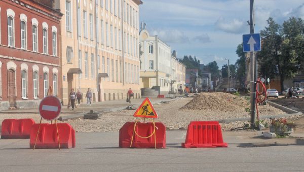 Боровичи готовятся к юбилею — уже идёт реконструкция улицы Коммунарная