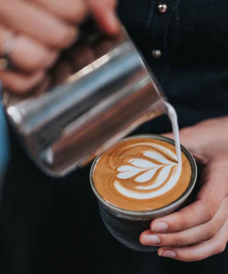 Ароматный, свежий кофе стал непременным атрибутом городской жизни