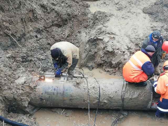Концессионер за 11 лет должен вложить в реконструкцию и строительство систем водоснабжения и канализации Окуловского района 34 млн рублей.