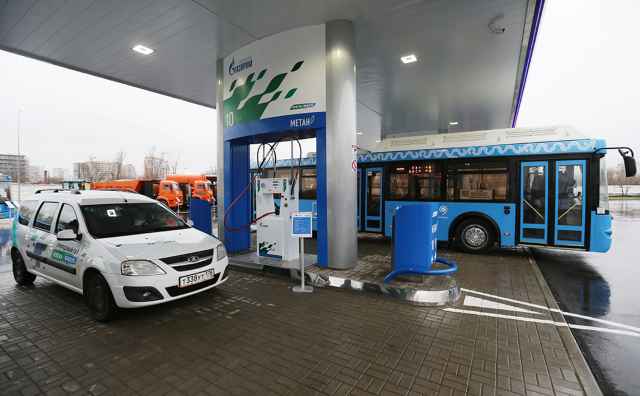 Стоимость кубометра метана, эквивалентного по расходу литру бензина, в среднем по России составляет 19 рублей.