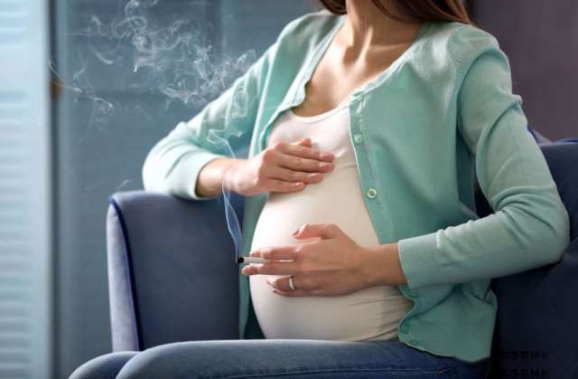 Курение при беременности вредит будущему ребёнку