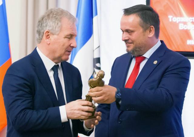 Президент Евразийского патентного ведомства Григорий Ивлиев поблагодарил юридическое сообщество за награду.