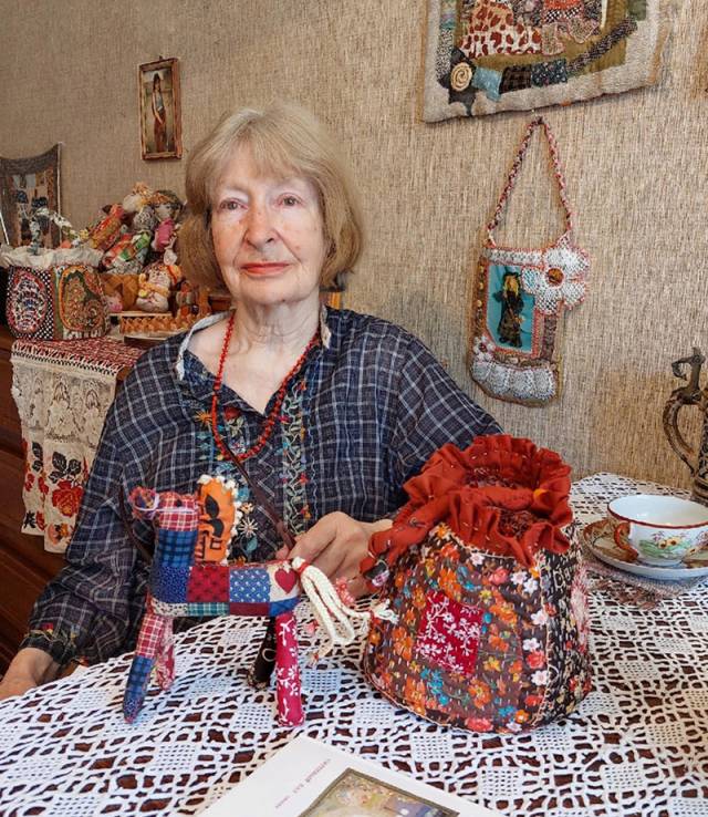 Работы Светланы Богдановой участвовали во многих выставках в разных городах России.