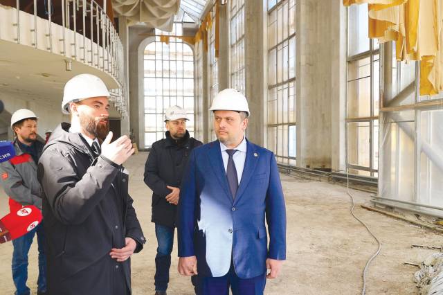 Масштабную реконструкцию театра драмы в Великом Новгороде инициировал губернатор Андрей Никитин.