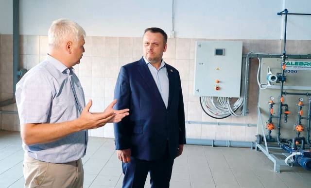 Губернатор Андрей Никитин регулярно бывает на левобережных очистных сооружениях, чтобы оценивать работы по их модернизации.