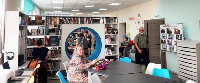 В обновлённой библиотеке Мошенского создано современное комфортное пространство.