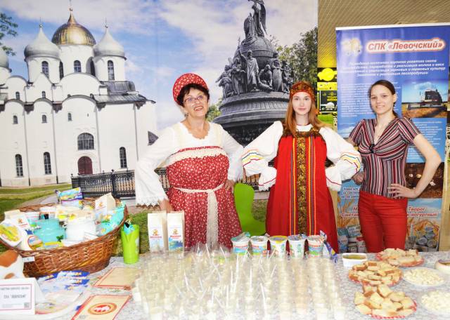 Сметана жирностью 20% хвойнинского СПК «Левочский» была отмечена в номинации «Молочные реки».