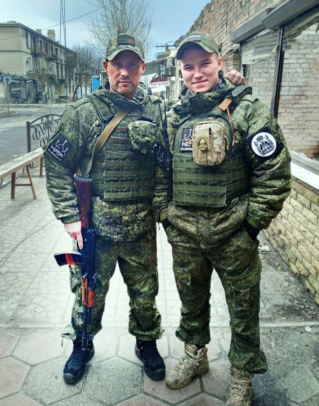 «Мы с Петрухой» (Евгений — справа).