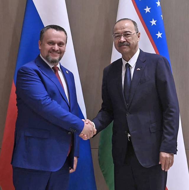 В рамках визита Андрей Никитин встретился с премьер-министром Узбекистана Абдуллой Ариповым