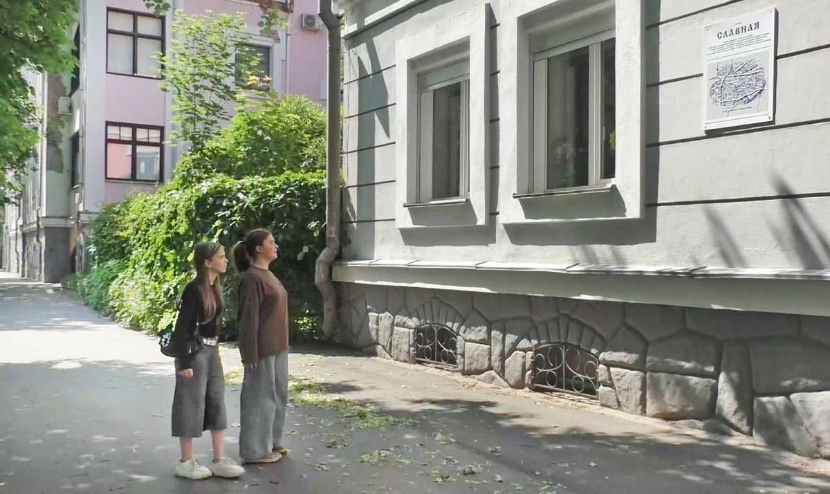 Просмотр серьёзных документальных фильмов в музее будут предварять работы учеников школы.