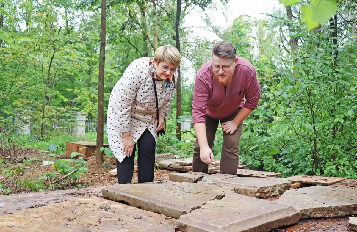Хотя у Галины Лукавецкой интерес фамильный, а у Ильи Мельникова — научный, дело у них общее.