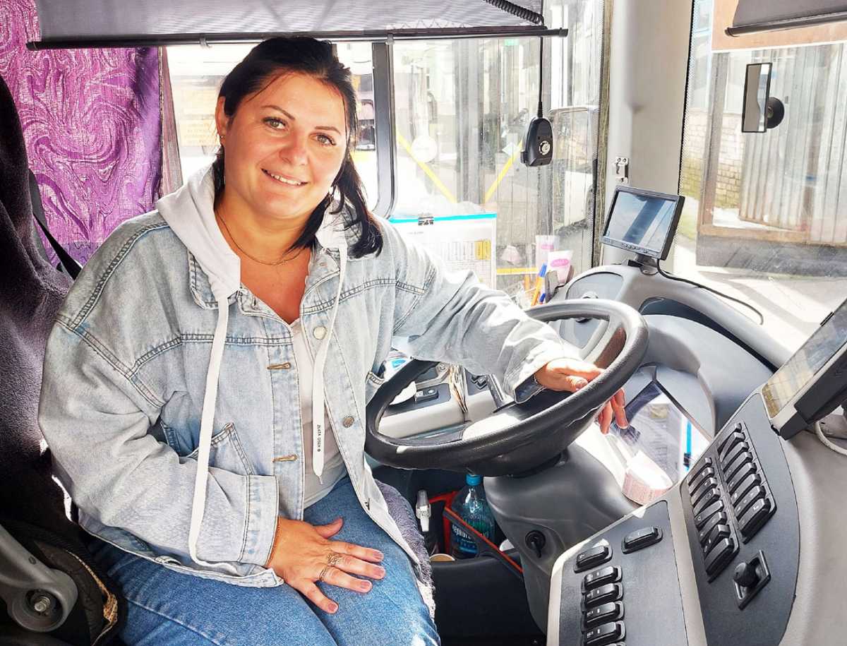 На своей сложной работе Маргарита Васильева не теряет оптимизма.