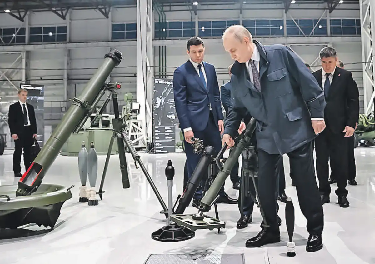 Владимир Путин оценил то, насколько бойцу на СВО легко будет подхватить новый миномет и сменить свою