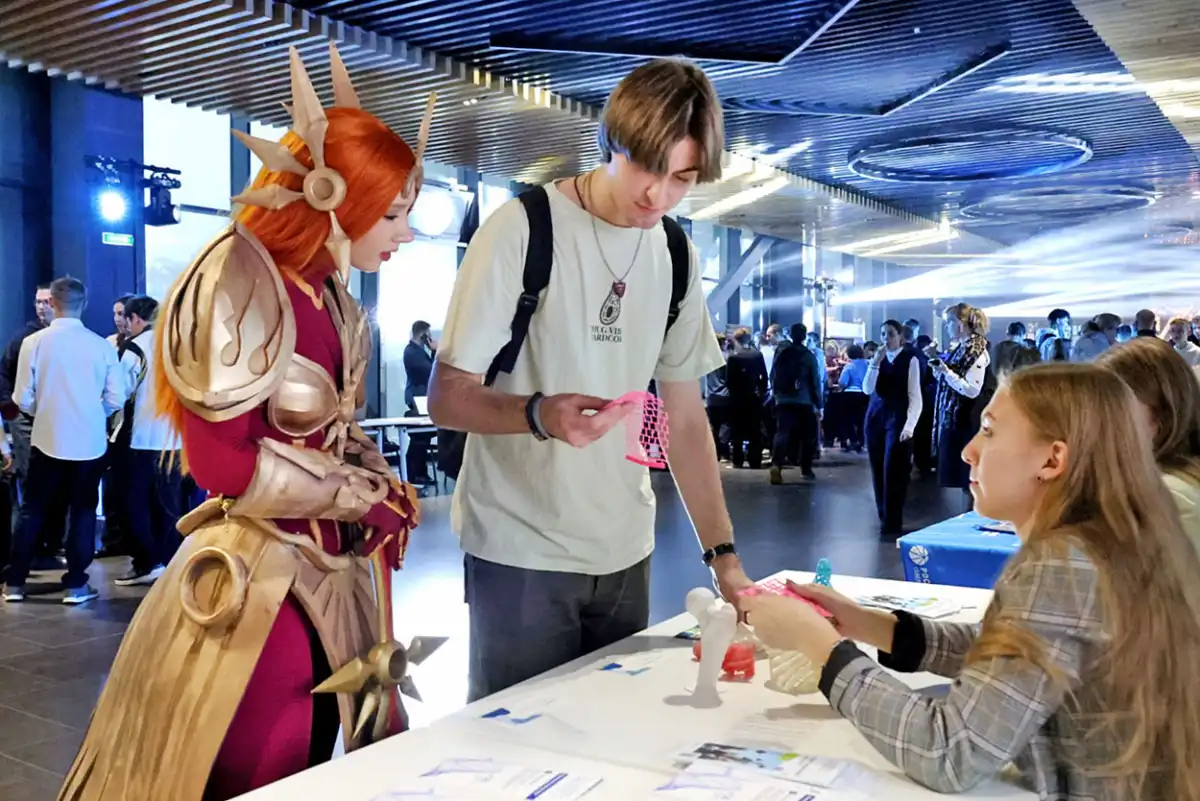 Ядром фестиваля стала масштабная интерактивная выставка.