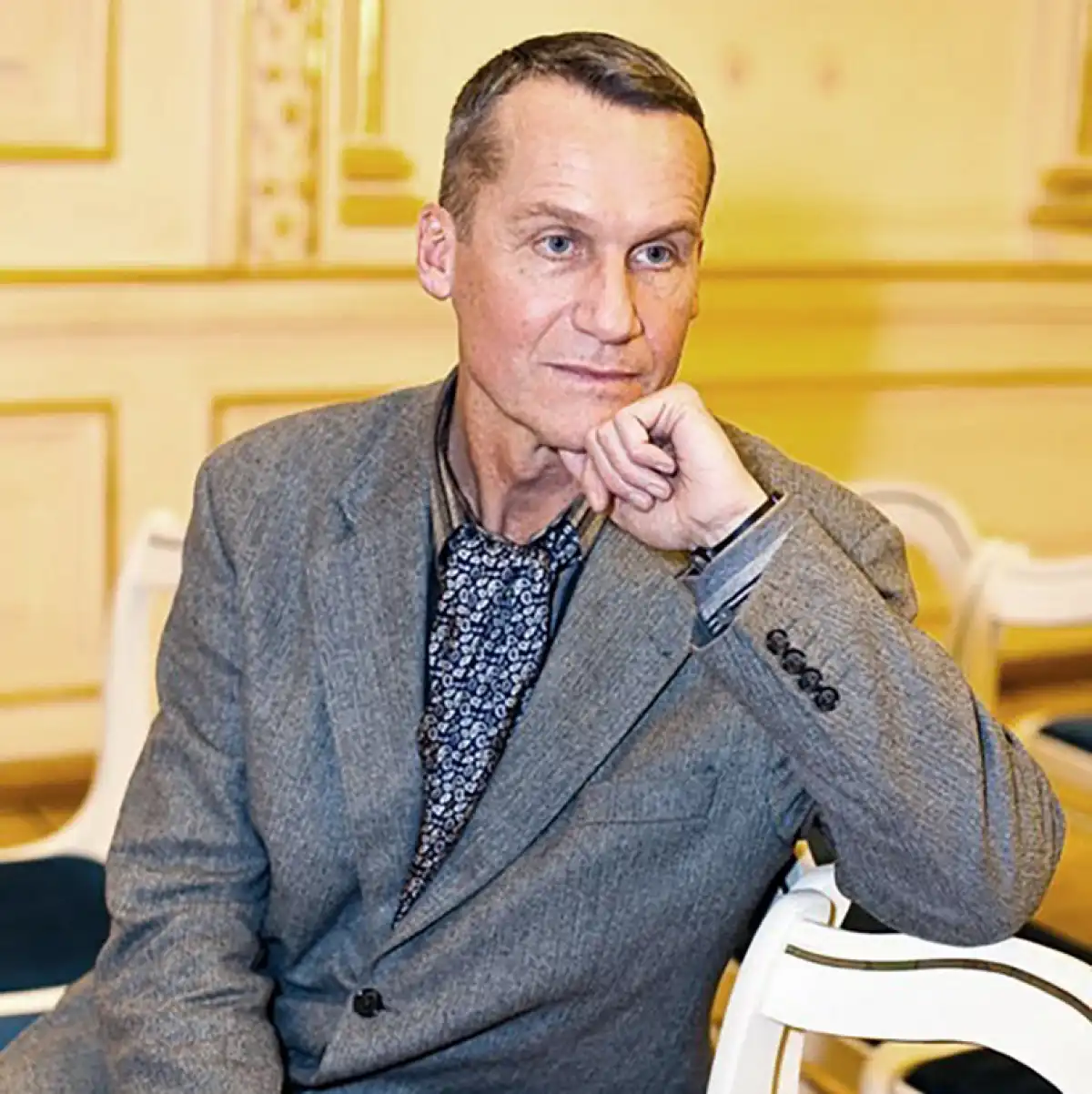 Андрей МАКИН: «Миру необходима духовная революция. Революция без ломания стульев, дворцов и генофонда нации. Необходимо понимание, что отсчёт времени до целой череды апокалипсисов — экологического, демографического, ядерного — идёт уже весьма резво».