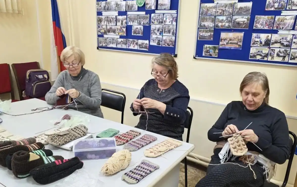 В клубе «Варежка» вяжут не только варежки.