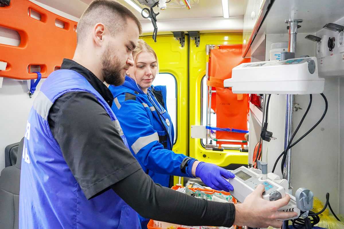 Работники скорой — это передовой отряд и универсальные бойцы.