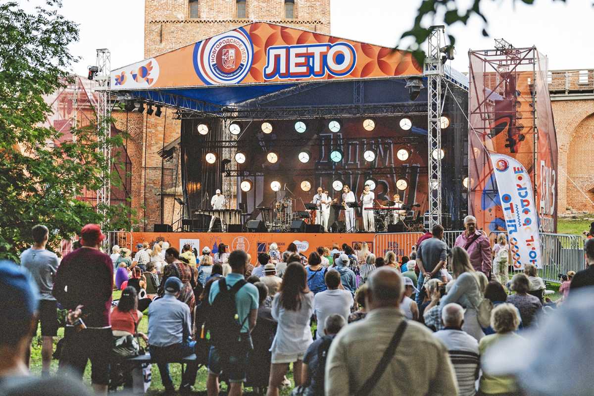 Дверь в лето Дверь в лето