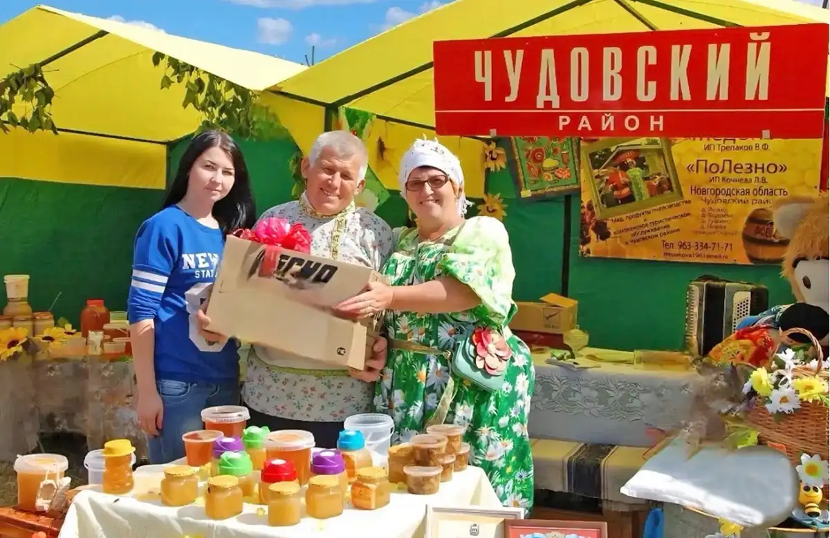Надежда Козырева продолжает дело своих родителей-пчеловодов.