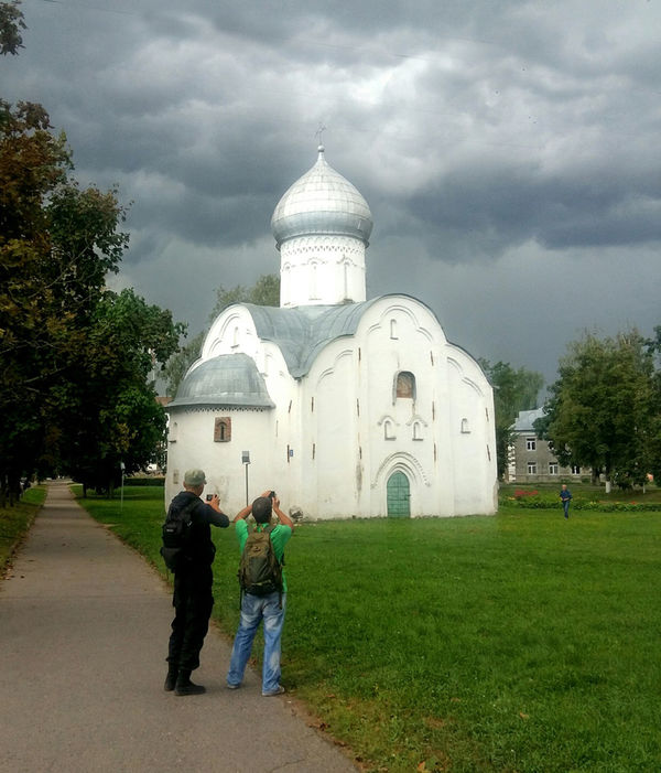 По плану Великий Новгород в этом году должны посетить 280 тысяч туристов. По факту — пока всего 103 тысячи