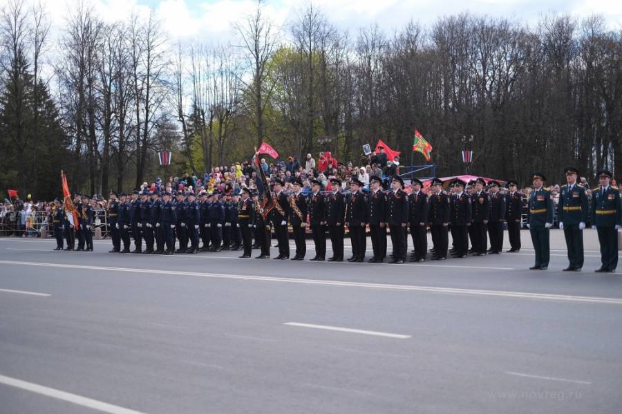 Самые яркие фотомоменты празднования Дня Победы в Великом Новгороде
