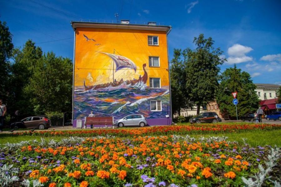 Андрей Никитин: муралы на фасадах новгородских многоэтажек не закрасят