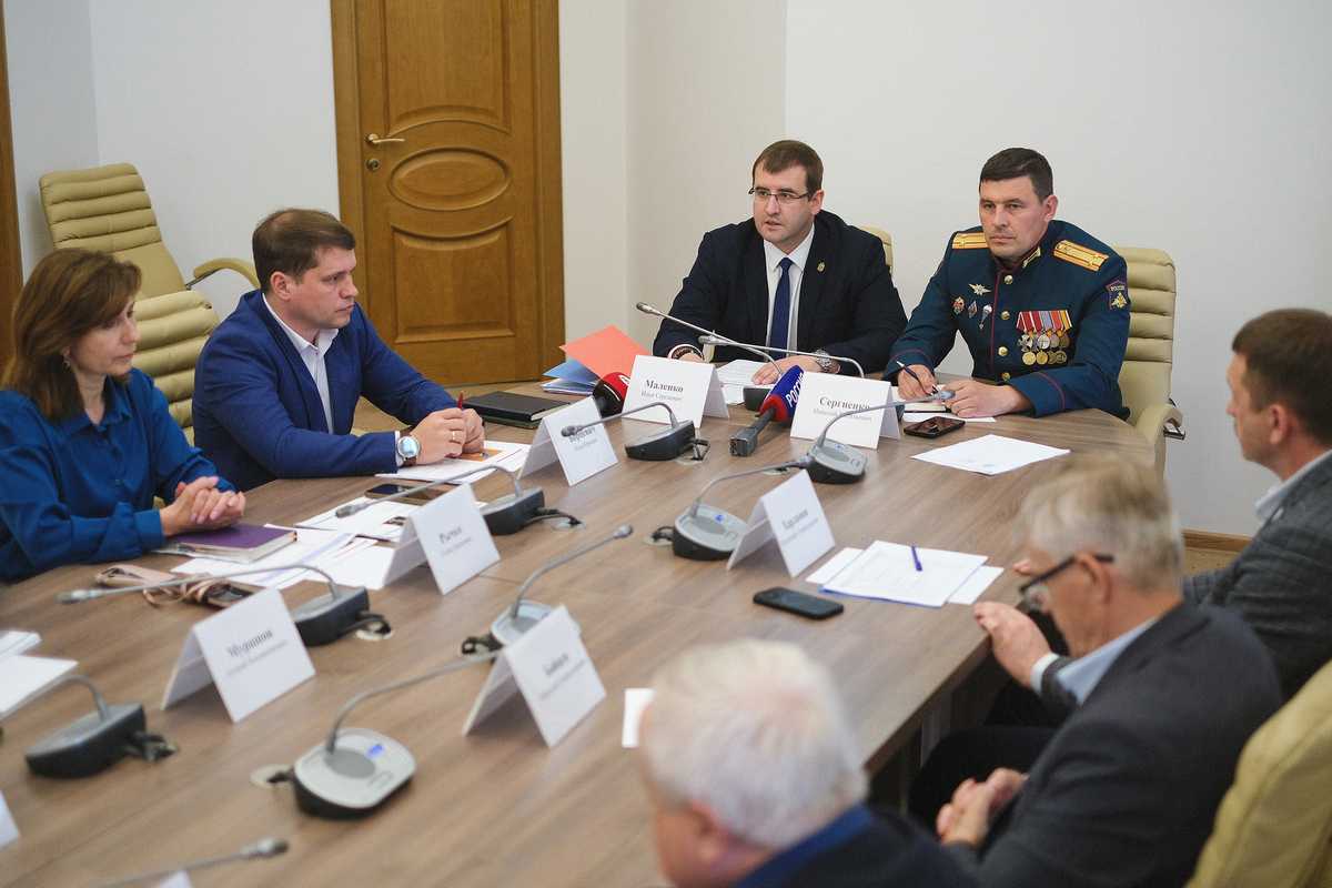 Первый очный модуль обучения пройдёт 2-6 июля и будет посвящён вопросам государственной политики.