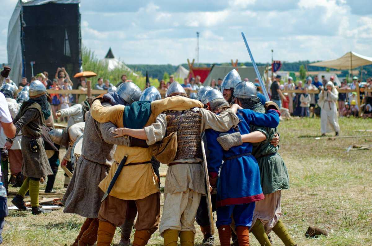 Гостей фестиваля ждут реконструкции сражений эпохи Древней Руси, огненные шоу, ярмарка ремёсел и ста