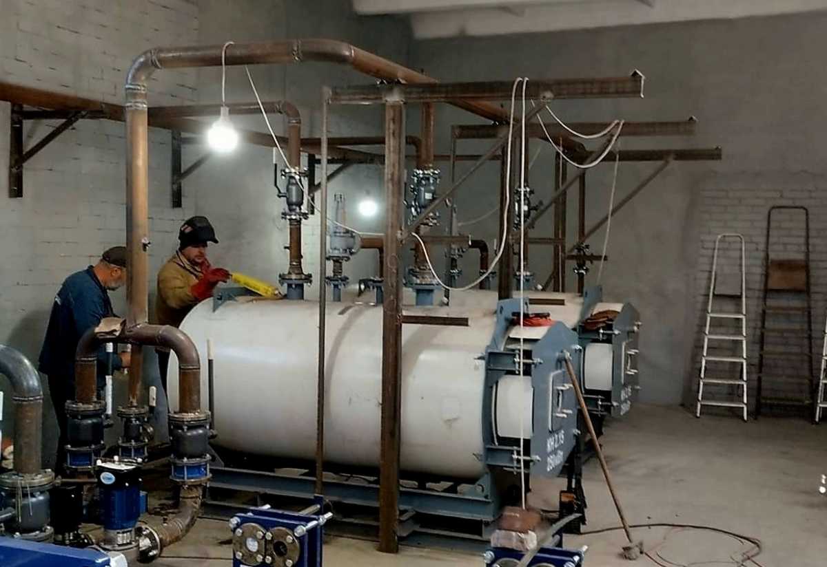 Первые газовые котельные появились в Хвойной в 2023 году.