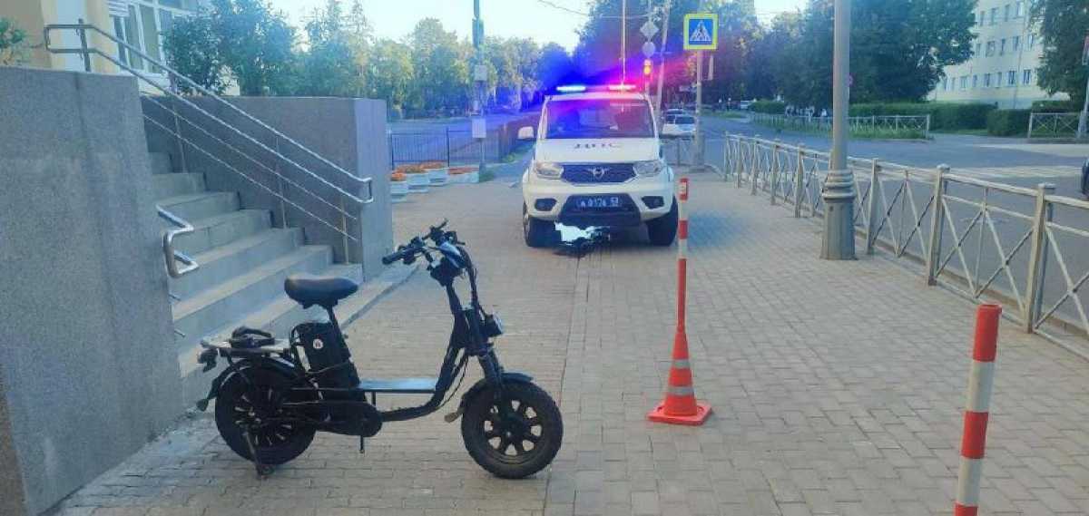 ДТП с участием водителя электросамоката произошло на улице Великой.