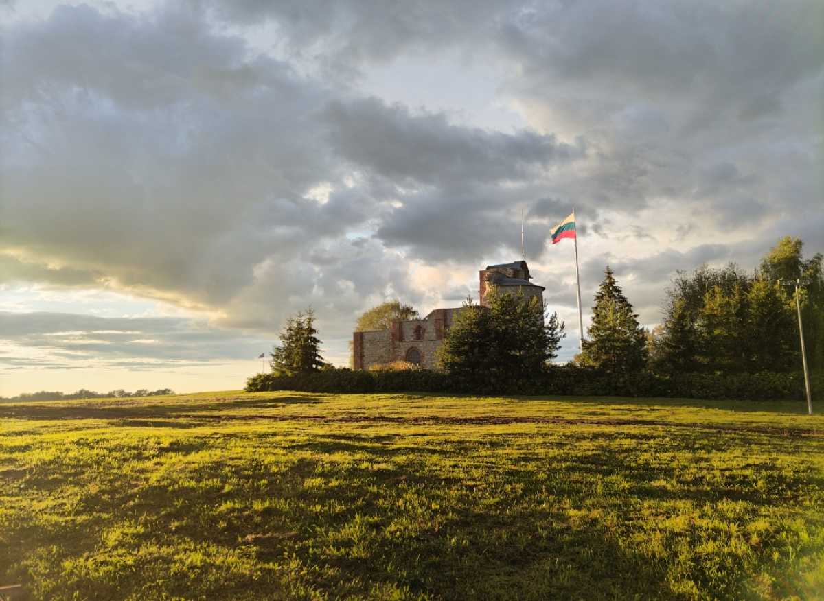 День государственного флага России был установлен в 1994 году.