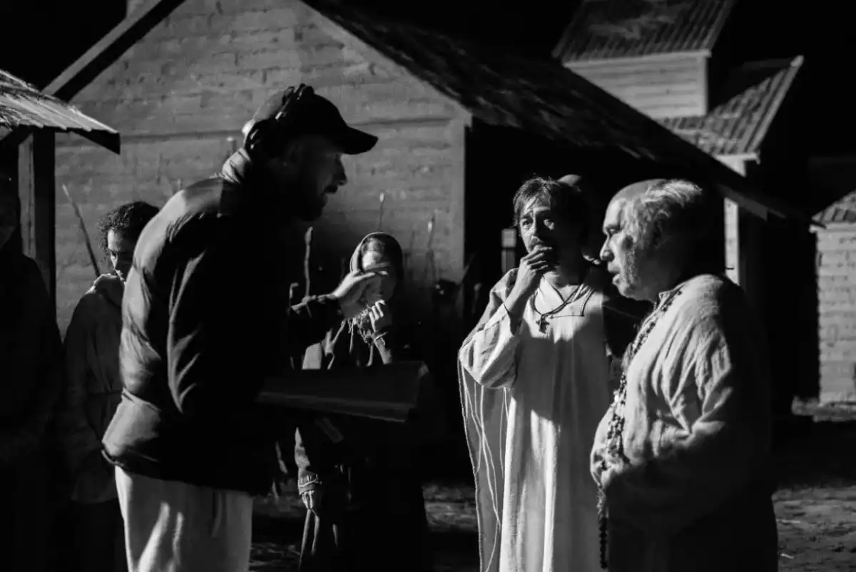 Главные роли в ленте исполнили Сергей Безруков, Никита Кологривый и Виктор Сухоруков.