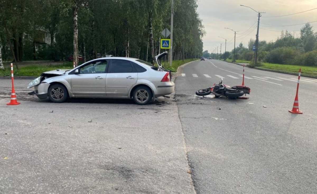 Два человека получили травмы в результате ДТП на новгородских автодорогах