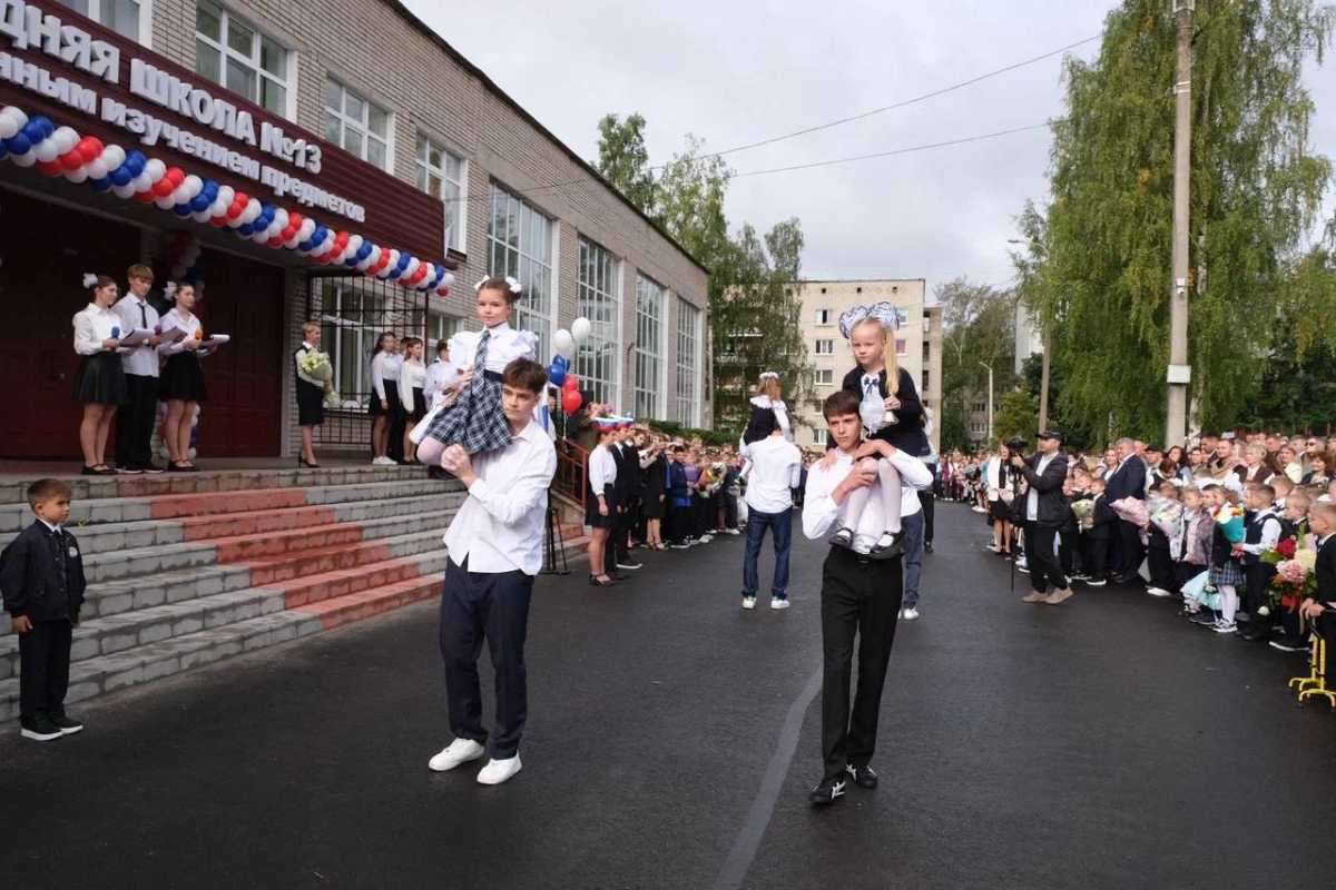 Сегодня в российских школах начинается новый учебный год.