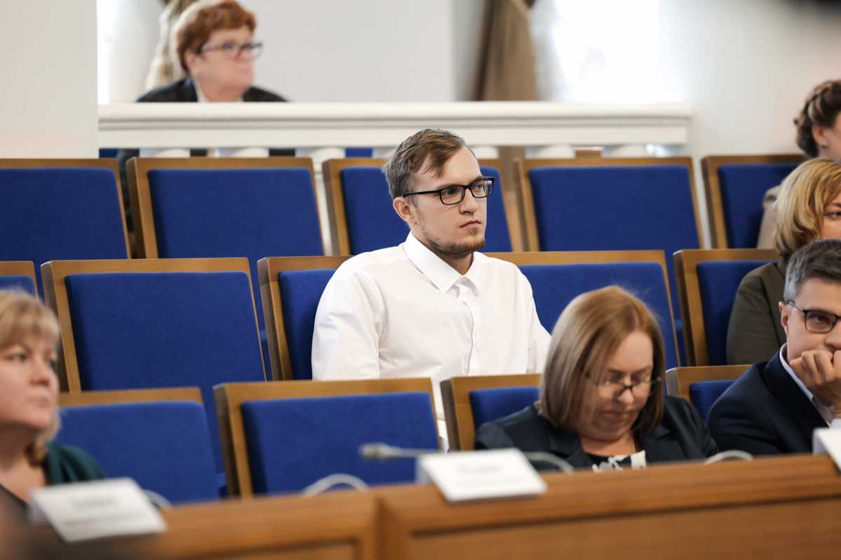 Павел Иванов принял участие в открытии осенней сессии облдумы.