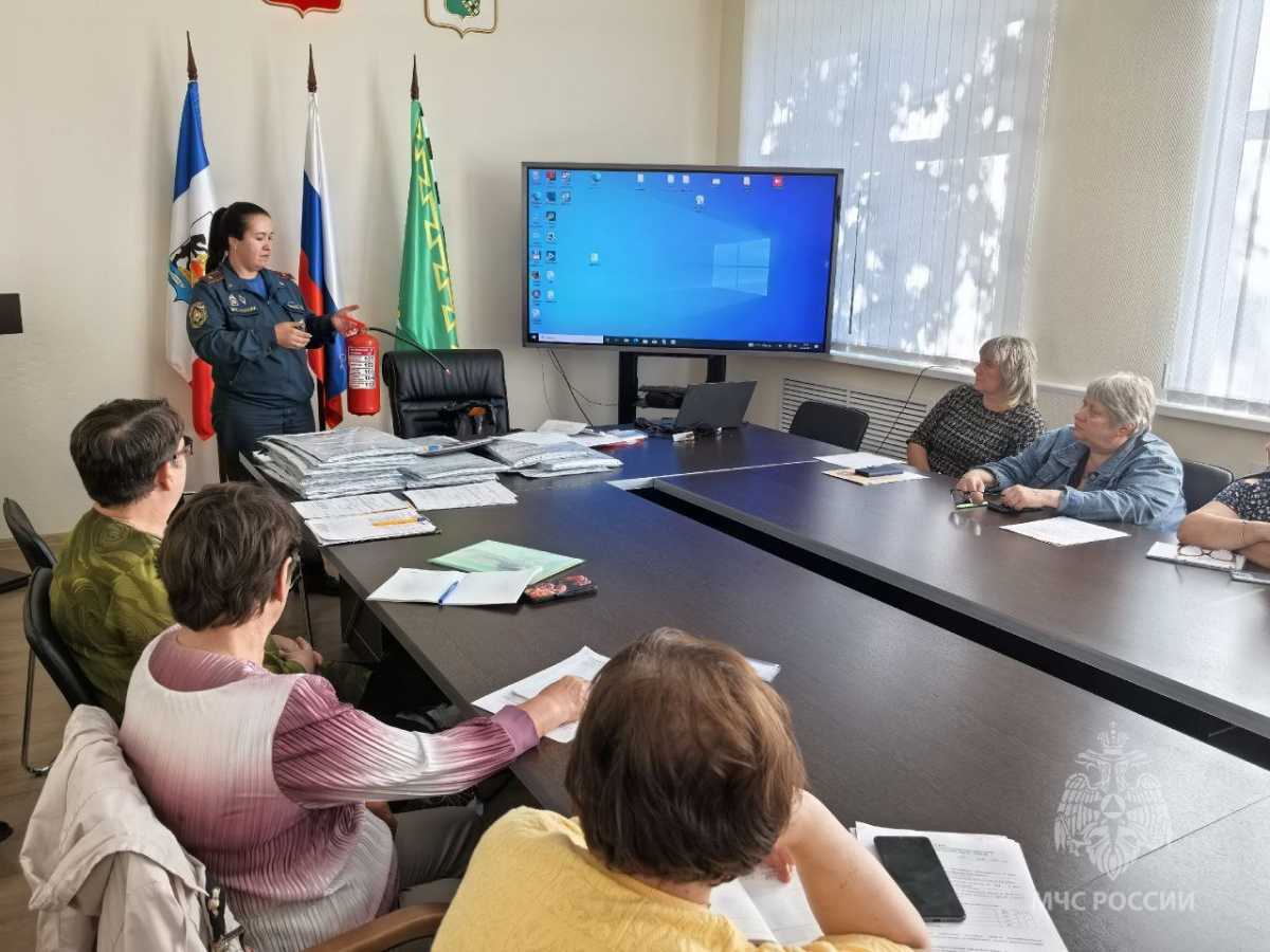 В дни проведения выборов сотрудники МЧС России заступят на дежурство для контроля соблюдения мер пож