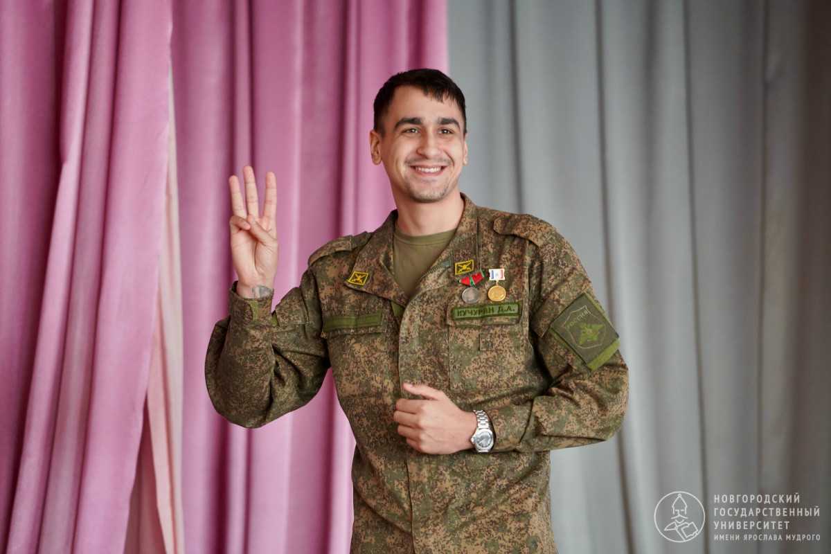 О службе, учёбе, медицине, патриотизме и лучшем виде реабилитации — читайте в материале коллег.