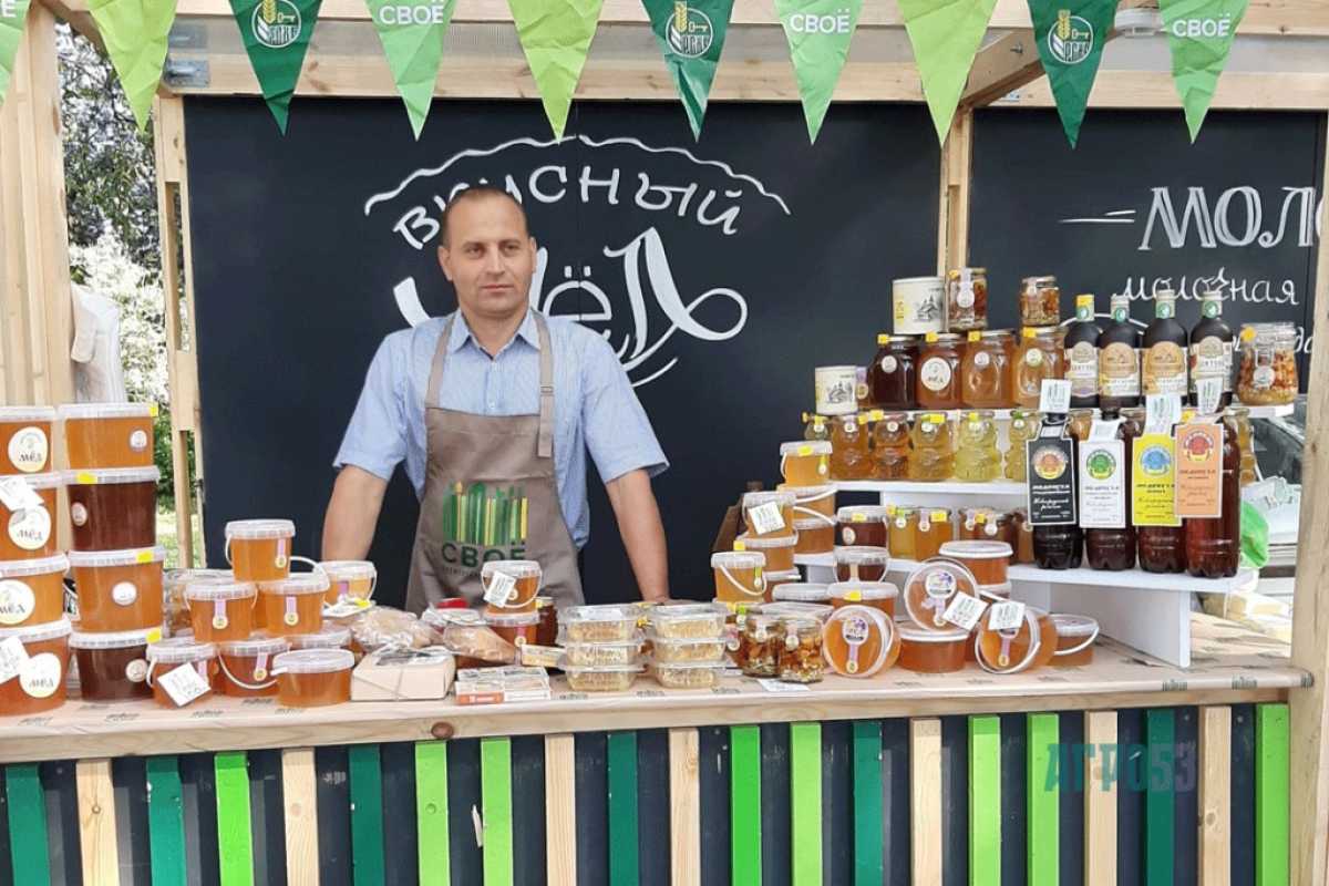 Антон Жеребцов является потомственным пчеловодом.  Его проект стал пятым в регионе, получившим грант