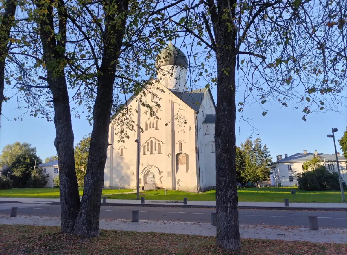 В Великом Новгороде завтра, 9 сентября, будет тепло – 23-25 градусов.