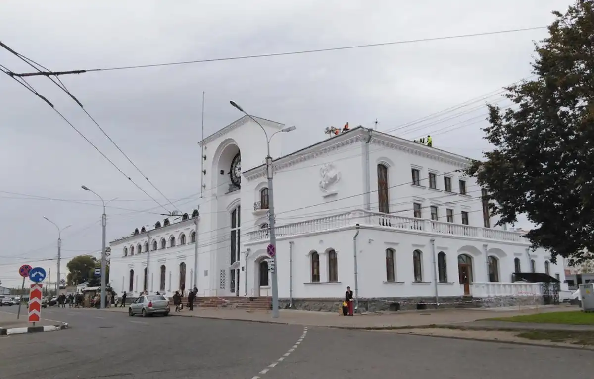 Александр Розбаум поблагодарил Александра Дронова за совместную работу.