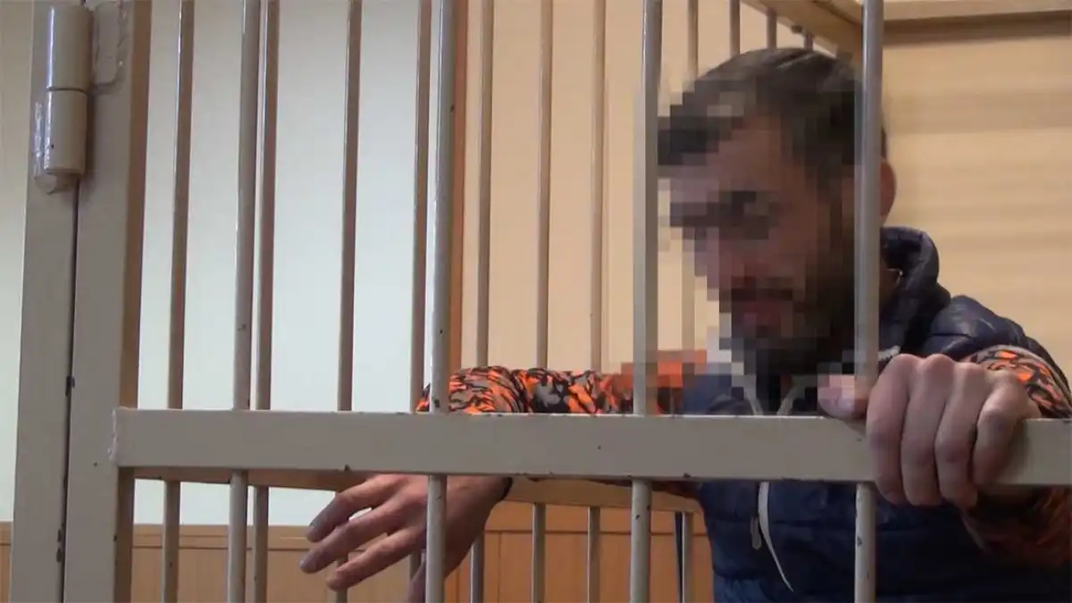 Расследование уголовных дел, возбужденных в отношении его сообщников, продолжается.